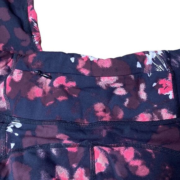 Sweaty Betty the power 7/8 leggings small black floral firework yoga gym - Picture 5 of 6